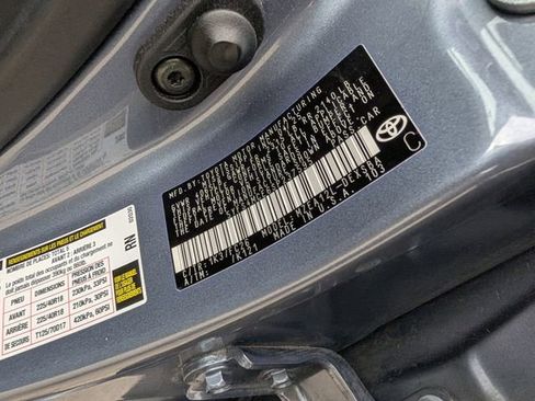 Used 2025 Toyota Corolla SE image 34