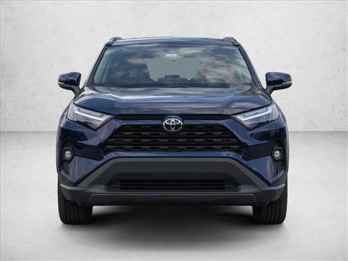Used 2022 Toyota RAV4 XLE Premium FWD image 2