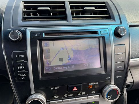 Used 2012 Toyota Camry SE image 24