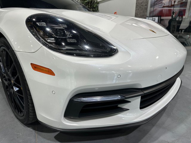 Used 2018 Porsche Panamera 4 AWD/4WD image 21
