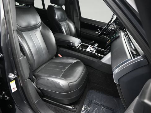 Used 2023 Land Rover Range Rover SE AWD/4WD image 9
