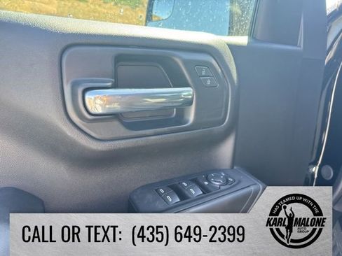 Used 2026 Chevrolet Silverado 1500 Custom Trail Boss w/ LPO, Dark Essentials Package AWD/4WD image 12