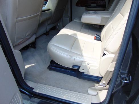 Used 2007 Ford F250 Lariat AWD/4WD image 9