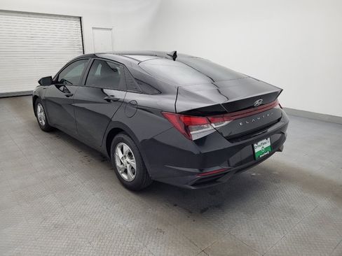 Used 2021 Hyundai Elantra SE FWD image 5
