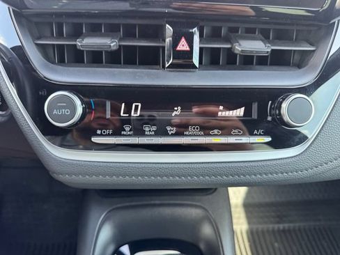 Used 2024 Toyota Corolla SE FWD image 17
