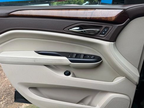 Used 2014 Cadillac SRX Luxury FWD image 15