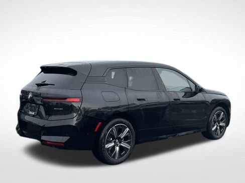 New 2026 BMW iX xDrive60 image 6