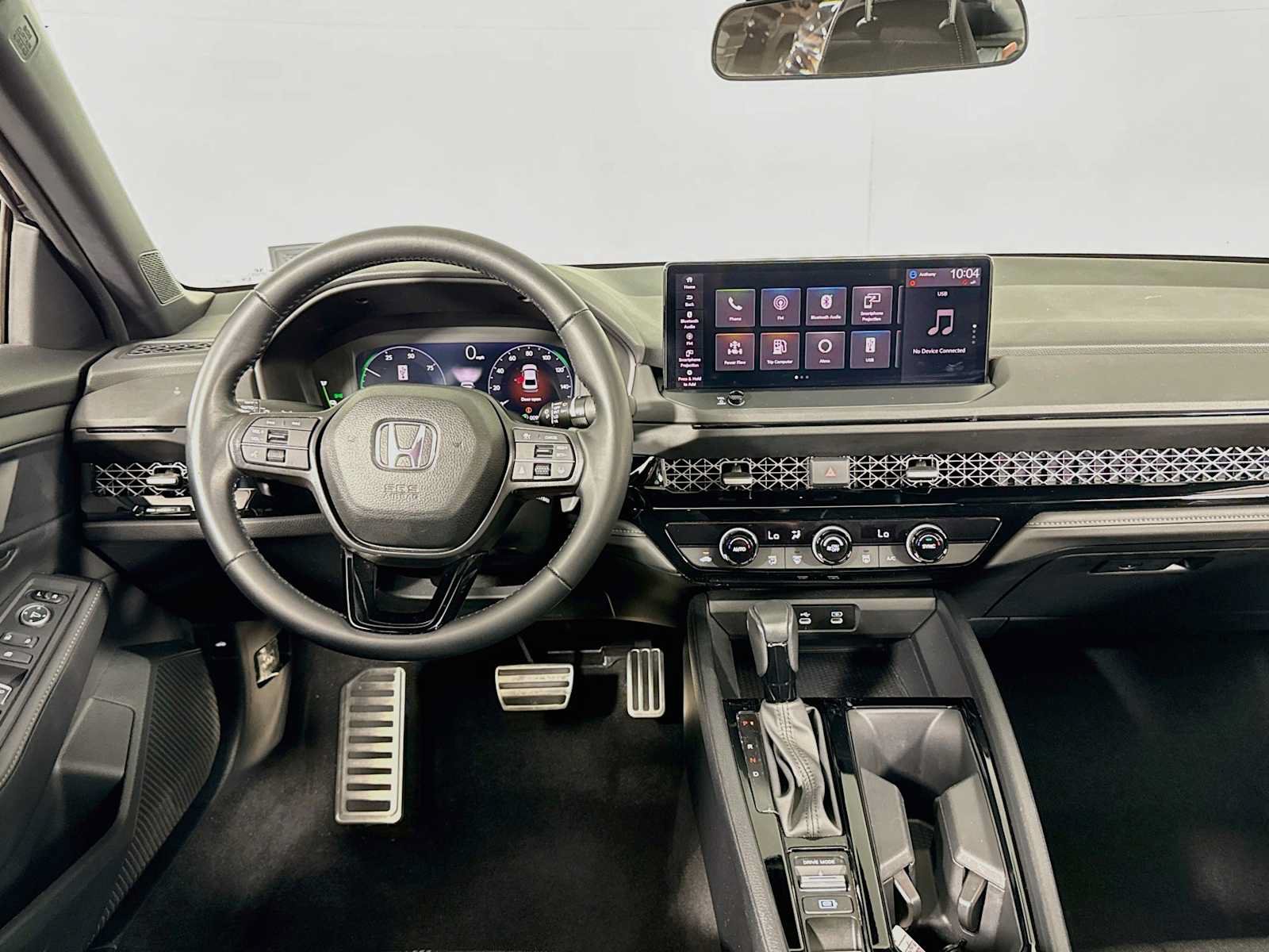 Used 2024 Honda Accord Sport image 11