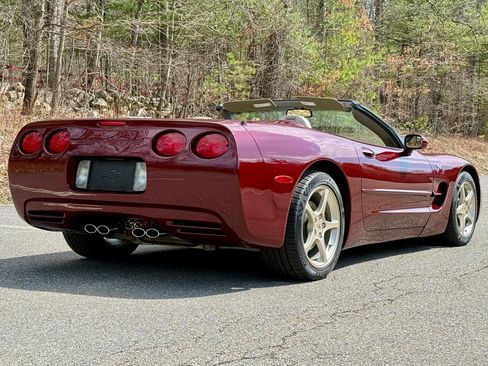 Used 2003 Chevrolet Corvette Convertible w/ Preferred Equipment Group1 image 7