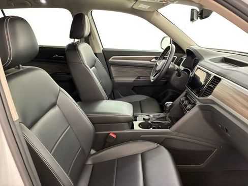 Used 2022 Volkswagen Atlas SEL AWD/4WD image 14
