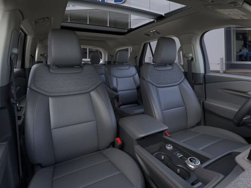 New 2025 Ford Explorer Active w/ Active Comfort Package image 10