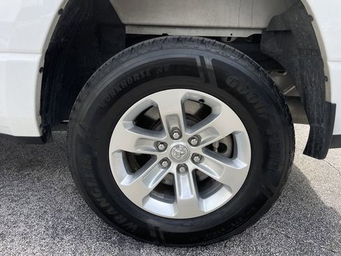 Used 2024 RAM 1500 Laramie image 36