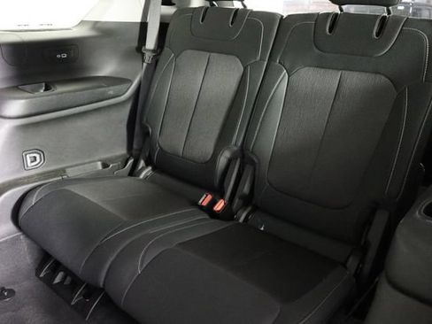 Used 2022 Jeep Grand Cherokee L Laredo w/ Luxury Tech Group I AWD/4WD image 14