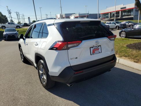 Certified 2025 Toyota RAV4 XLE AWD/4WD image 3