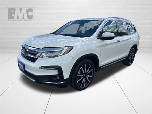 Used 2019 Honda Pilot Touring image 1