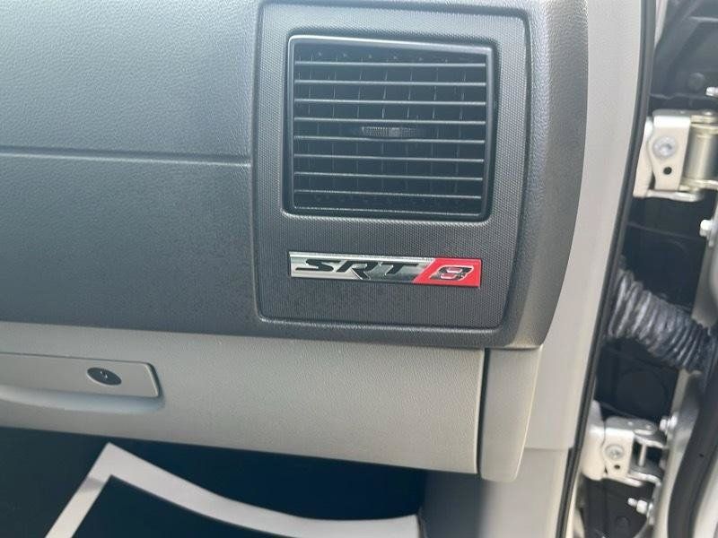 Used 2006 Dodge Magnum SRT8 RWD image 50