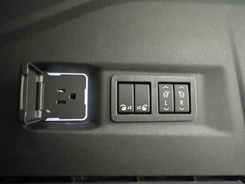New 2026 Chevrolet Tahoe Premier AWD/4WD image 32