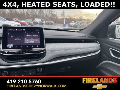 Used 2023 Jeep Compass Latitude image 32