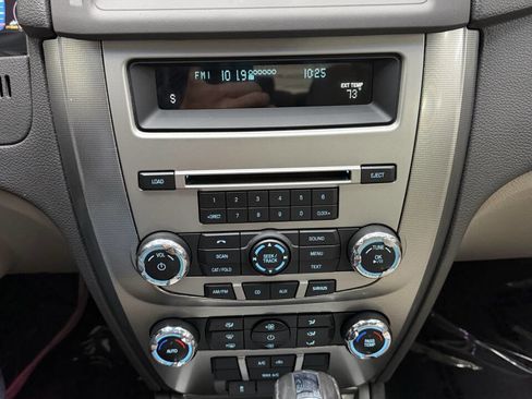 Used 2010 Ford Fusion Hybrid FWD image 27