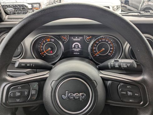 Used 2022 Jeep Wrangler Sport image 29