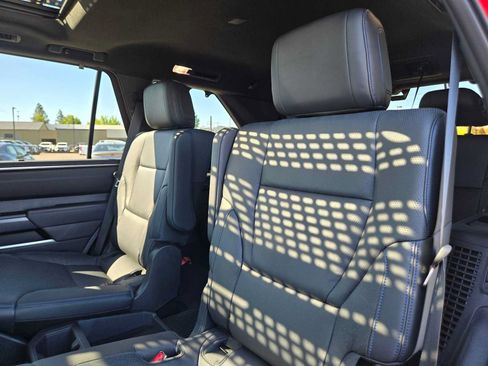 Used 2025 Toyota Sequoia Platinum AWD/4WD image 20