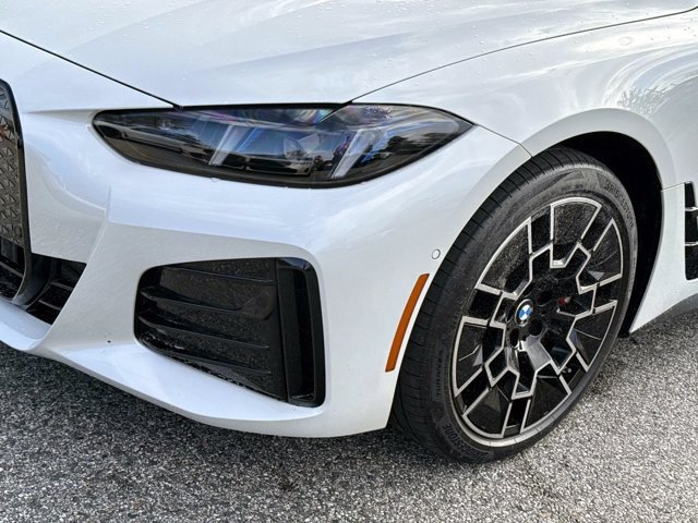 Used 2026 BMW i4 eDrive40 w/ M Sport Package RWD image 9