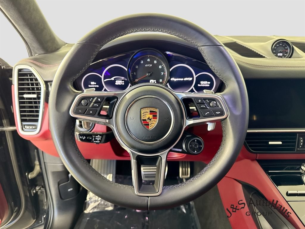 Used 2022 Porsche Cayenne GTS AWD/4WD image 12