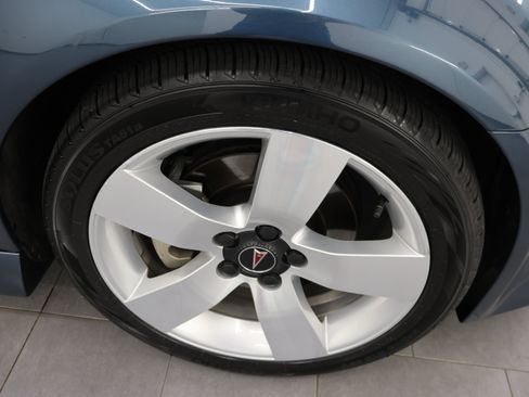 Used 2009 Pontiac G8 GT w/ Premium Package RWD image 3