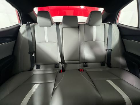 Used 2025 Toyota Camry SE w/ Convenience Package FWD image 31