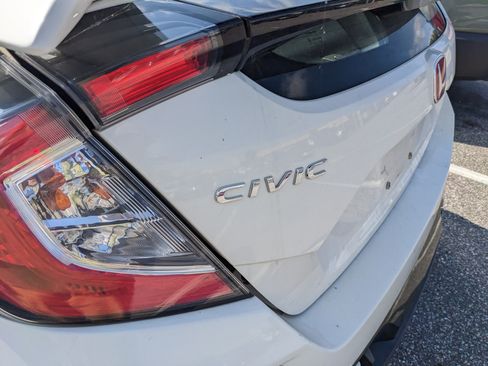 Used 2019 Honda Civic Type R image 12