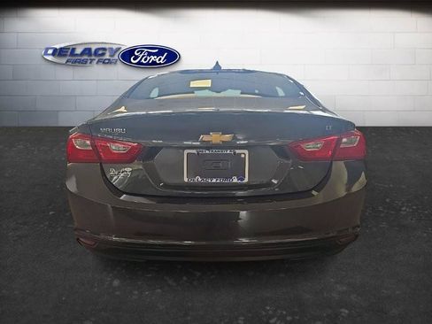 Used 2017 Chevrolet Malibu LT FWD image 5