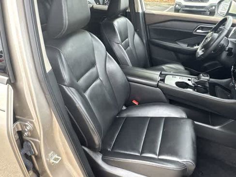 Used 2021 Nissan Rogue SL w/ Premium Package FWD image 19
