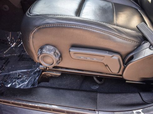 Used 2018 Jeep Wrangler Unlimited Sahara image 18