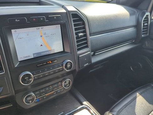 Used 2021 Ford Expedition Max Limited RWD image 16