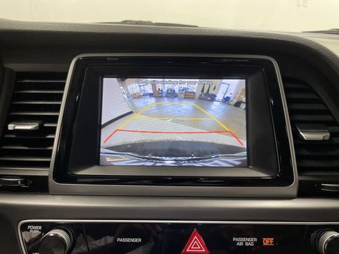 Used 2018 Hyundai Sonata Limited FWD image 17