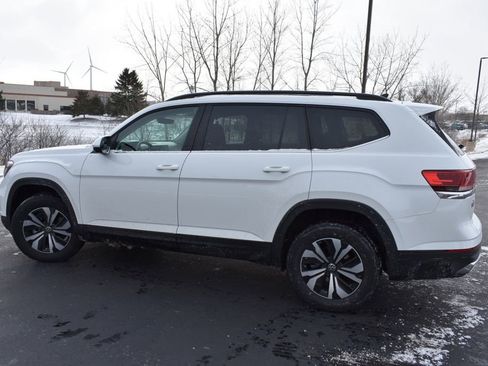 Used 2024 Volkswagen Atlas SE image 8