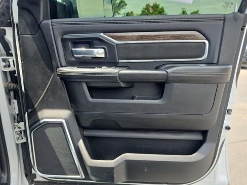 Used 2021 RAM 2500 Laramie AWD/4WD image 27