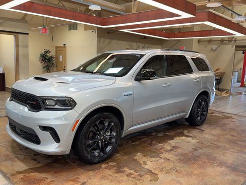 Used 2025 Dodge Durango R/T w/ Blacktop Package image 7