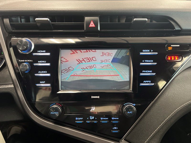 Used 2020 Toyota Camry SE FWD image 25