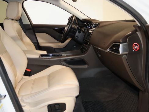 Used 2018 Jaguar F-PACE Prestige AWD/4WD image 55