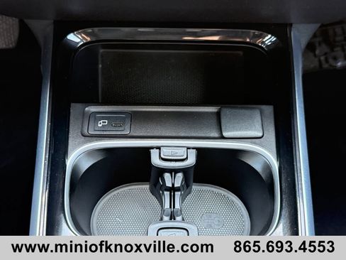 Used 2023 Mercedes-Benz GLB 250 4MATIC image 24