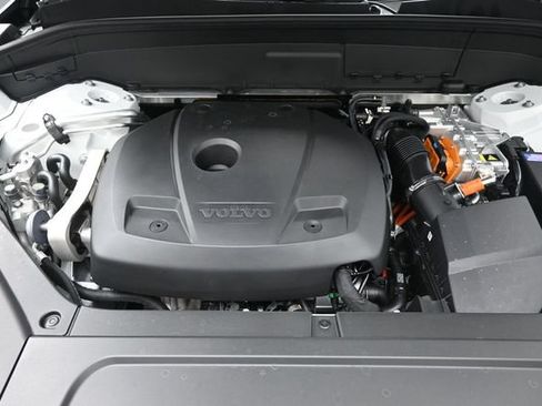 Used 2026 Volvo XC90 T8 Ultra w/ Protection Package Premier AWD/4WD image 32