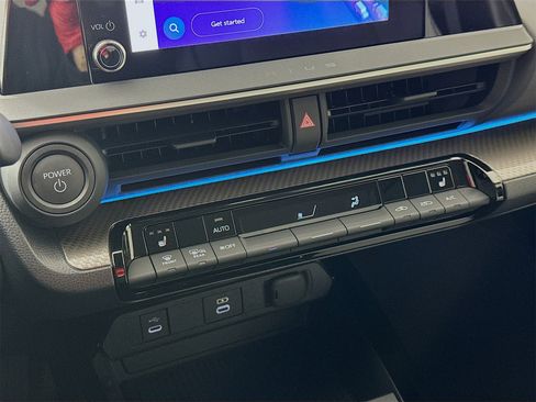 Used 2026 Toyota Prius XLE image 16