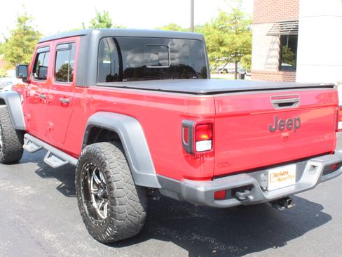 Used 2020 Jeep Gladiator Sport w/ Quick Order Package 24S AWD/4WD image 8