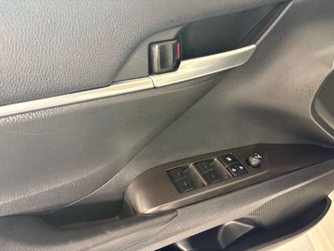 Used 2023 Toyota Camry SE FWD image 20