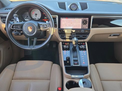 Certified 2022 Porsche Macan S image 35