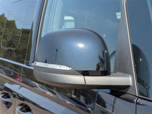 New 2025 Volkswagen ID. Buzz Pro S image 11