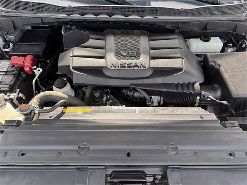 Used 2024 Nissan Titan Platinum Reserve w/ Moonroof Package image 32