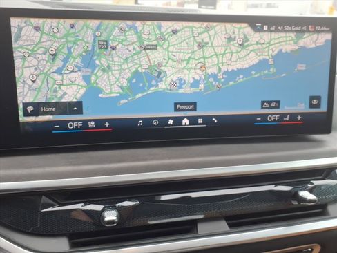 Used 2026 BMW X5 xDrive50e w/ M Sport Package image 28