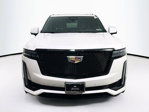 Used 2022 Cadillac Escalade Sport w/ Touring Package AWD/4WD image 2